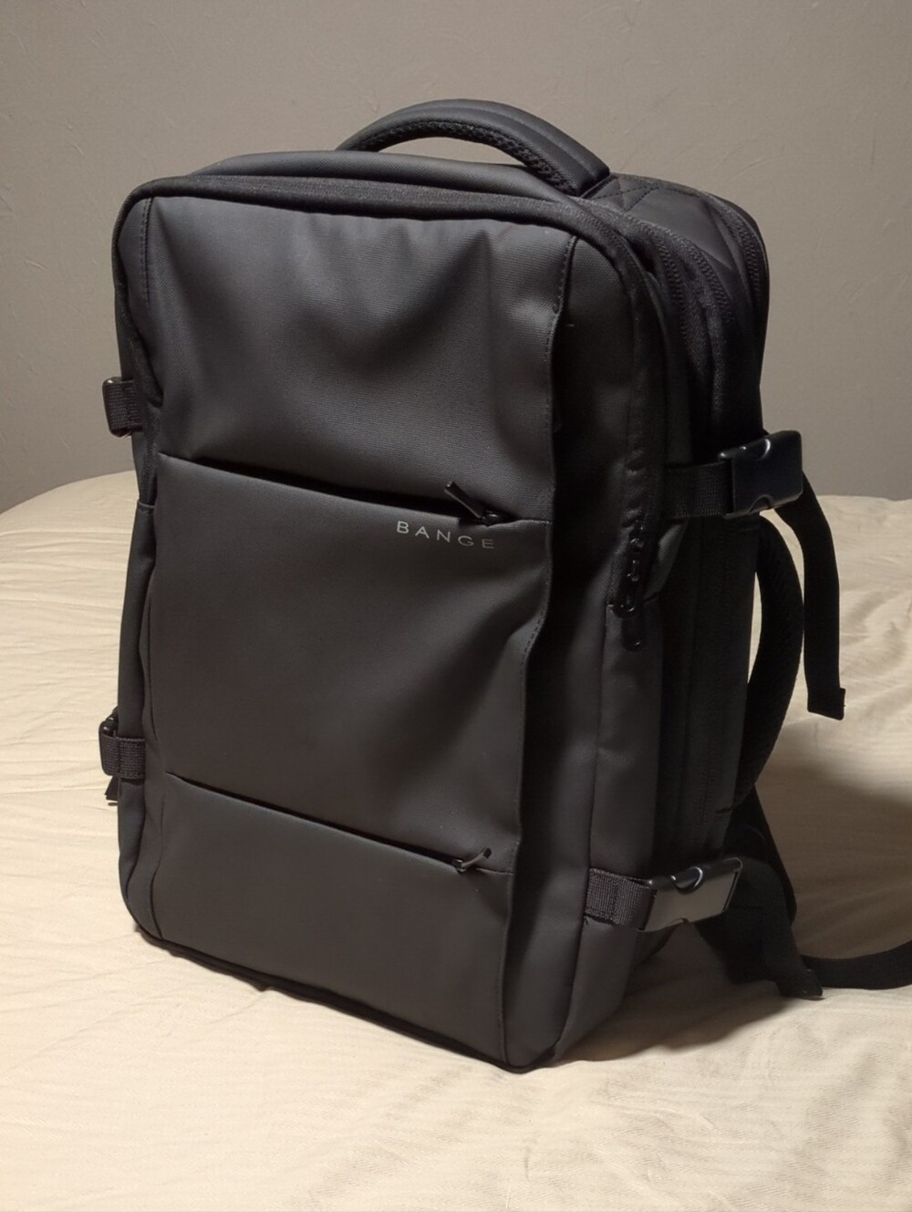 Bange Vacuum Travel Backpack